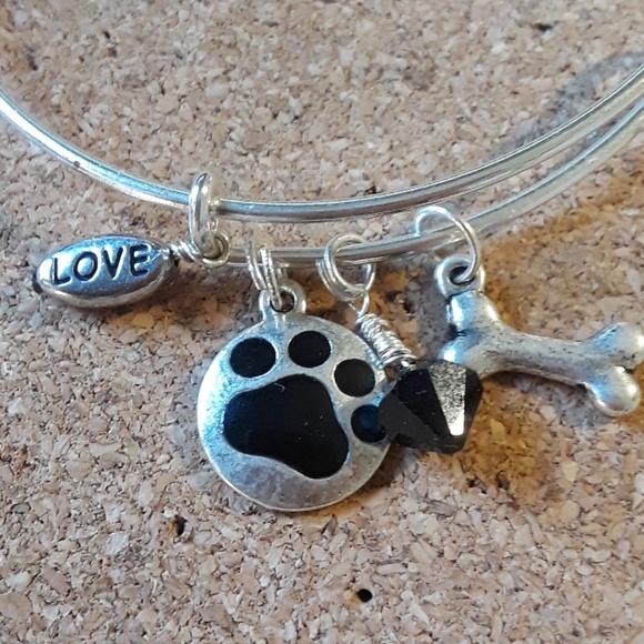 NWT Adjustable Dog lover bangle - Picture 2 of 2